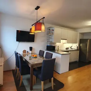 Wiener Maisonette Mit Terrasse דירה