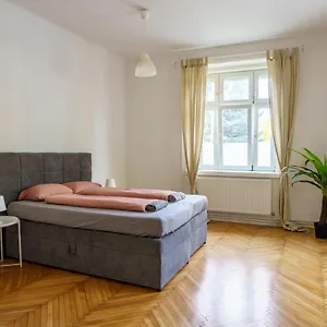Апартаменты Central Living - Schoenbrunn, Вена