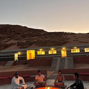 ***** Luksusowy namiot Wadi Camp Stars & Jeep Tour Jordania